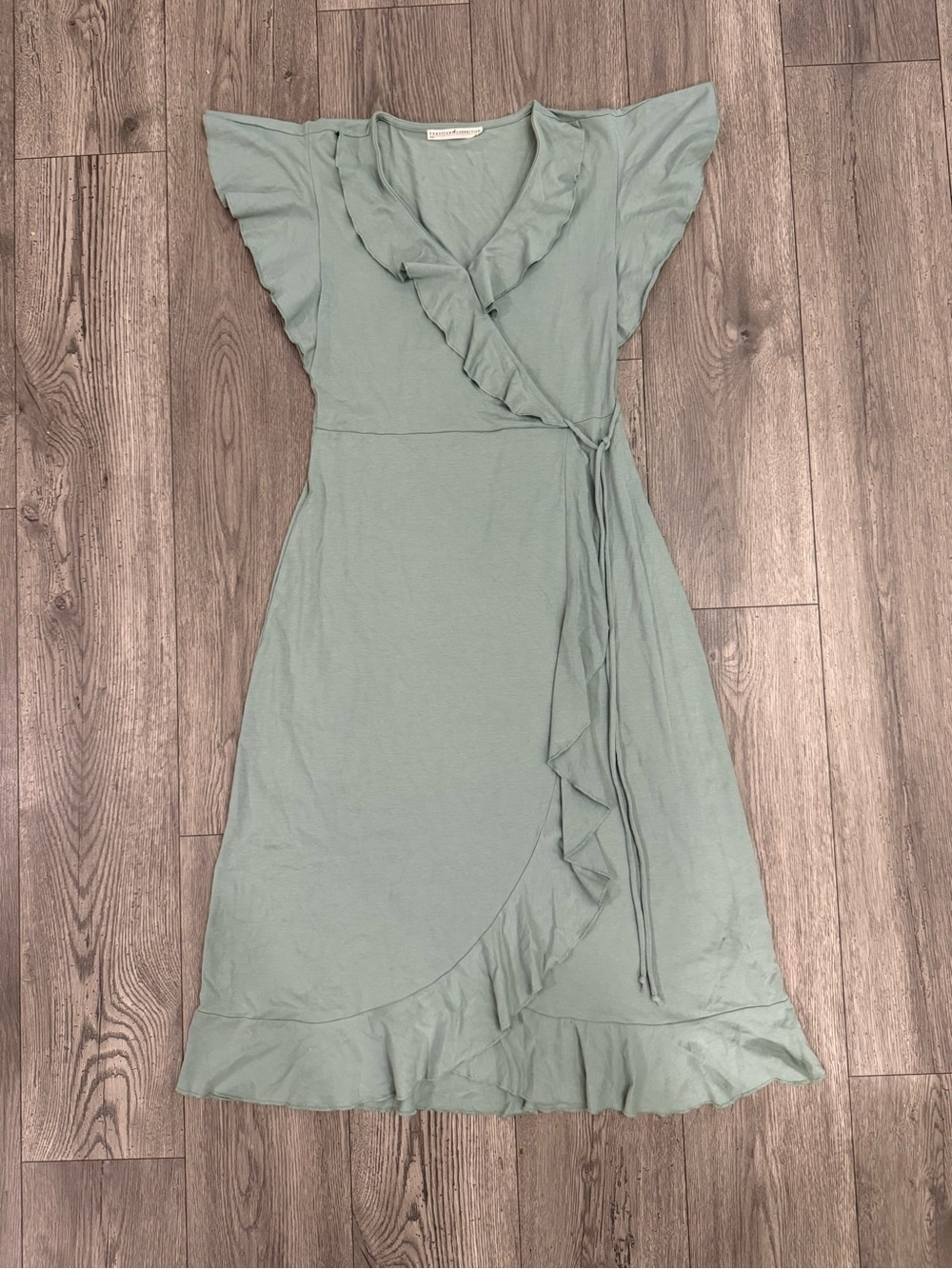 Peruvian Connection Sage Green Short Sleeve Midi Women Size: Medium Ruffle Dress